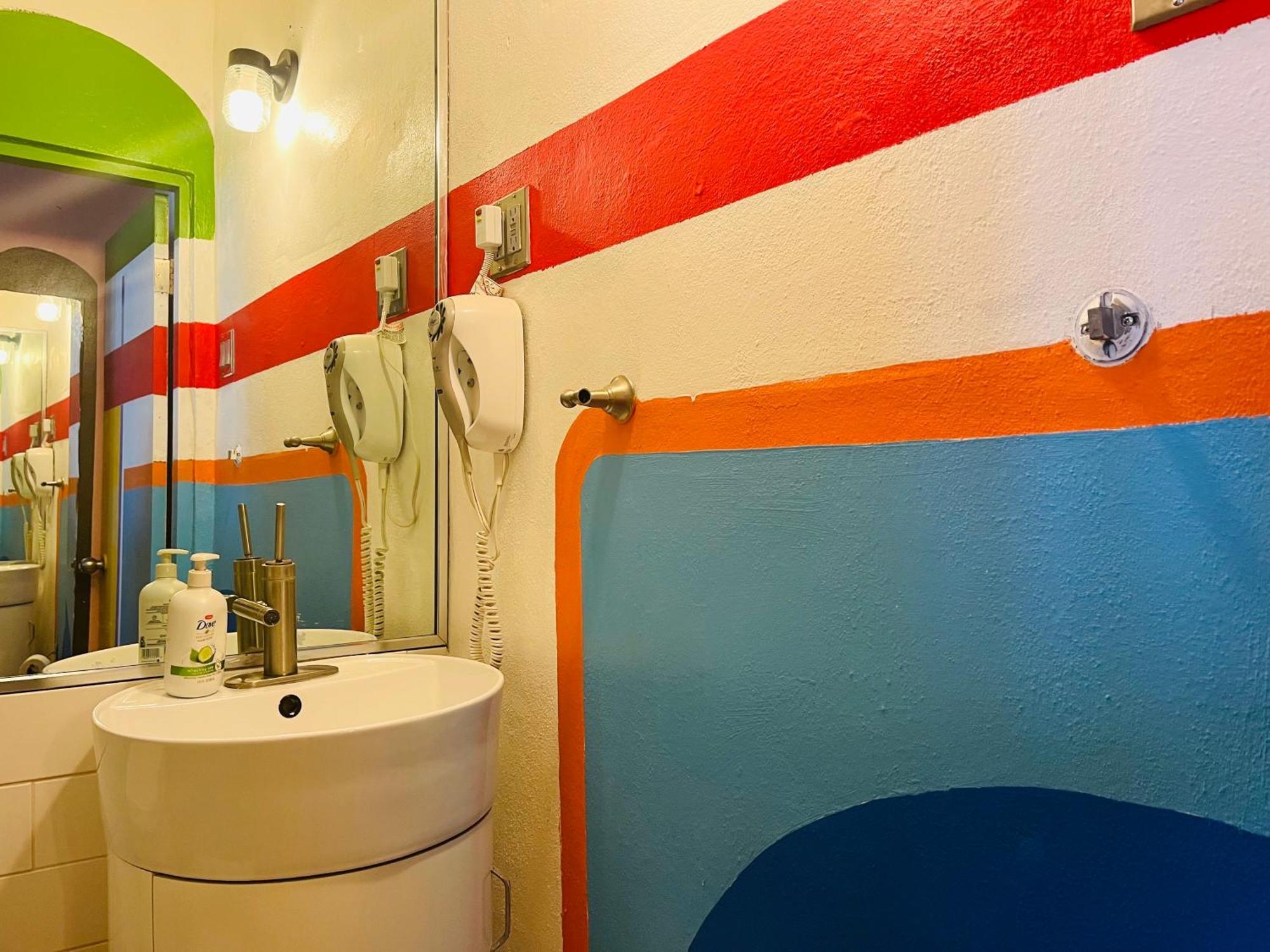 Lower Price, More Style, Discount Studio In San Juan,Pr, Beach, Free Bikes (Adults Only) Экстерьер фото
